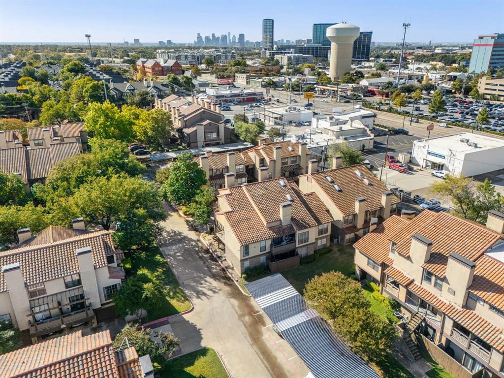 University Crossroad 01 & 02 - Residential