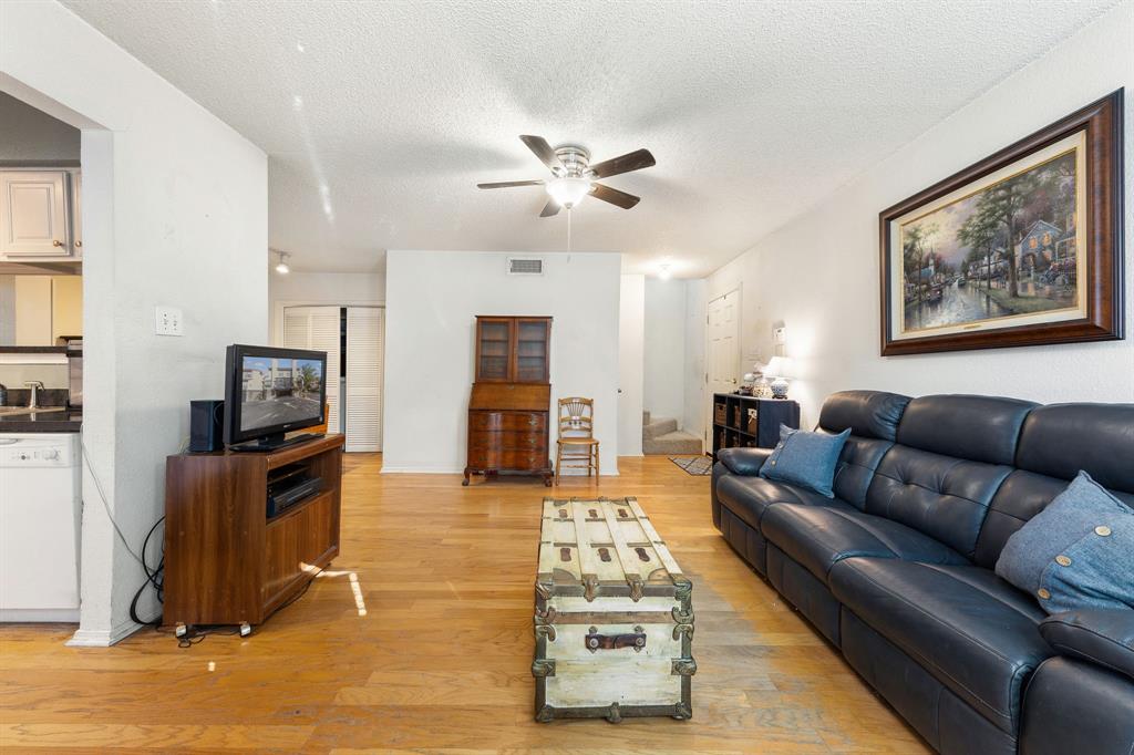 University Crossroad 01 & 02 - Residential