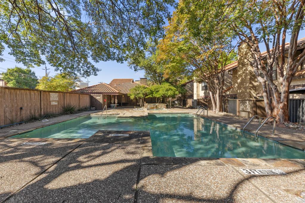 University Crossroad 01 & 02 - Residential