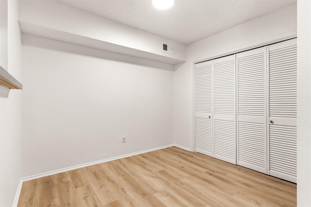 University Crossroad 01 & 02 - Residential