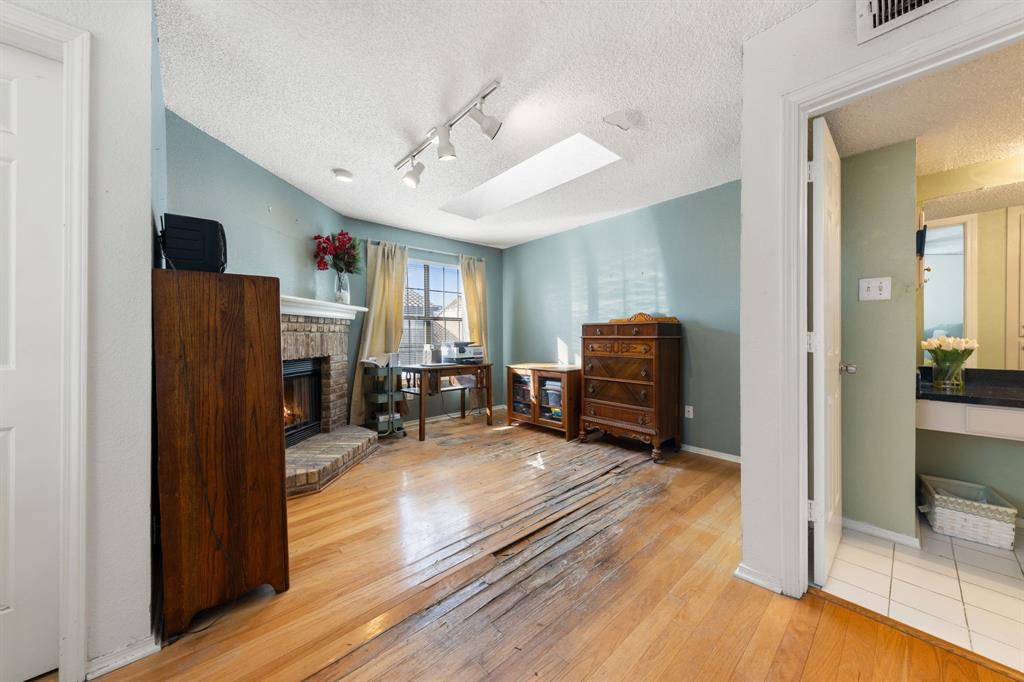 University Crossroad 01 & 02 - Residential