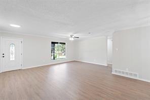 2423 Jewell Drive