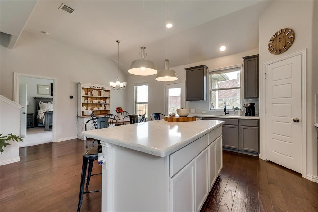 Hillside on the lake II - Residential Lease