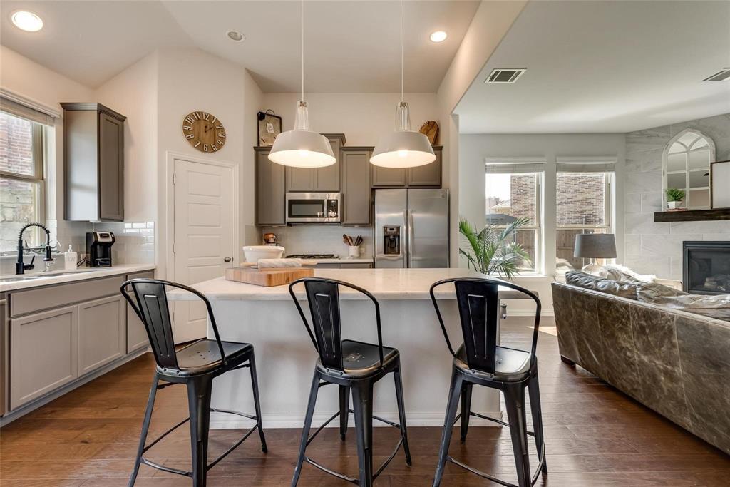 Hillside on the lake II - Residential Lease