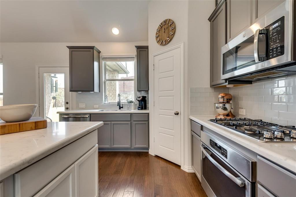 Hillside on the lake II - Residential Lease