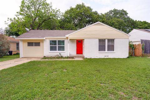 Photo of 1110 Lucille Street, Irving, TX 75060 (MLS # 21242448)