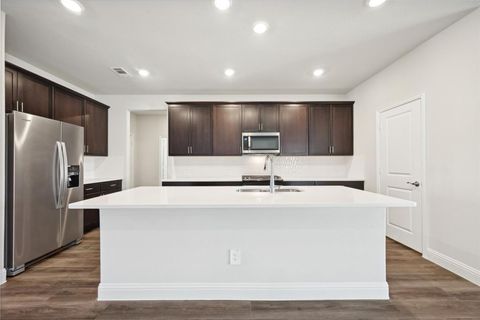 2215 Lone Star Lane Seagoville TX 75159