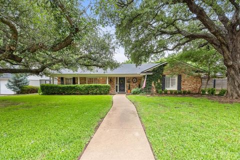 4517 Cloudview Road Fort Worth TX 76109