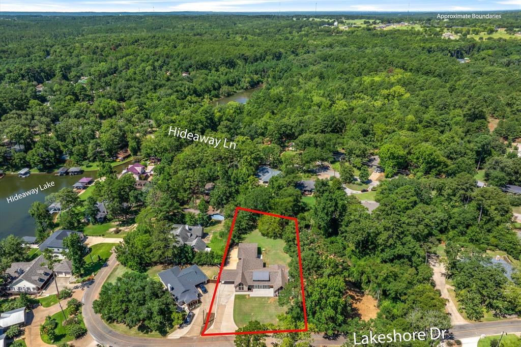 1428 Lakeshore