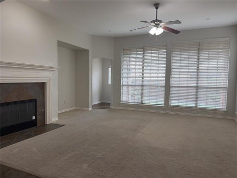 Photo of 926 Sloan Drive, Allen, TX 75013 (MLS # 21402496)