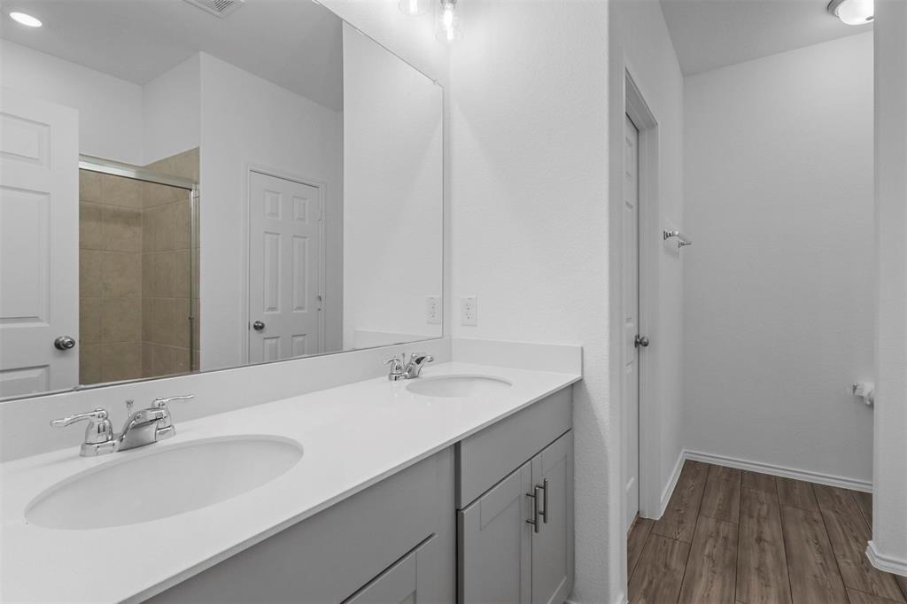 Whitewing Trails Ph 2b - Residential Lease