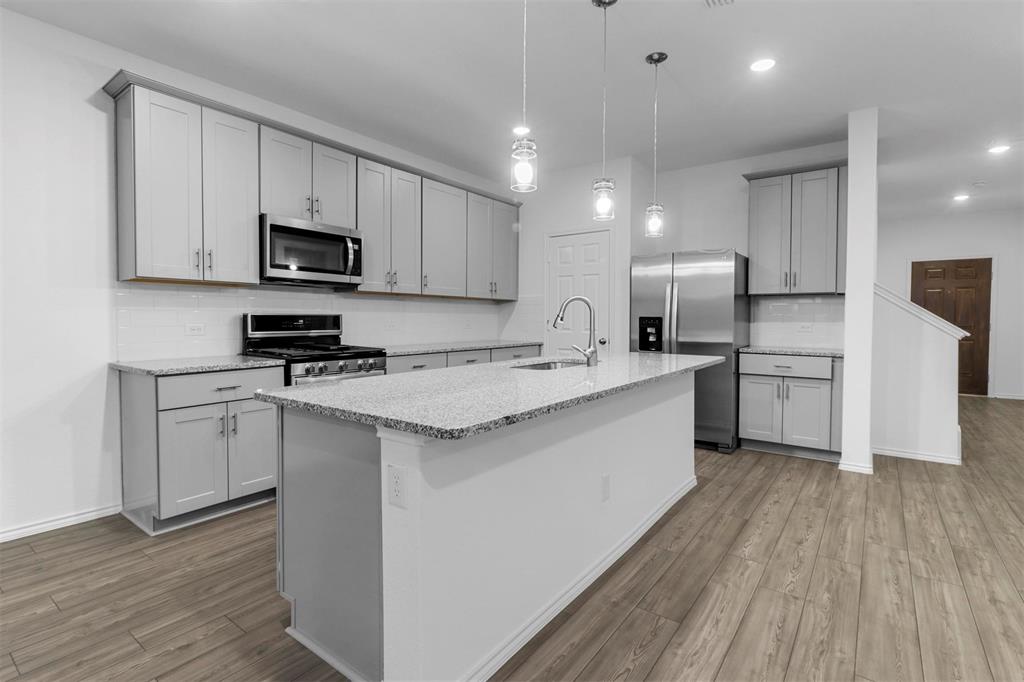 Whitewing Trails Ph 2b - Residential Lease