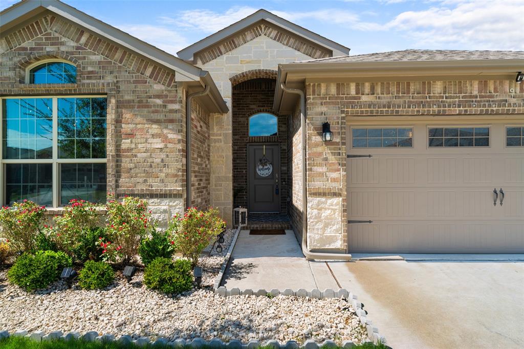 713 Indian Hawthorn Drive