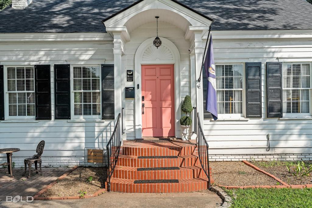 Photo of 3444 Beverly Place, Shreveport, LA 71105 (MLS # 21339614)