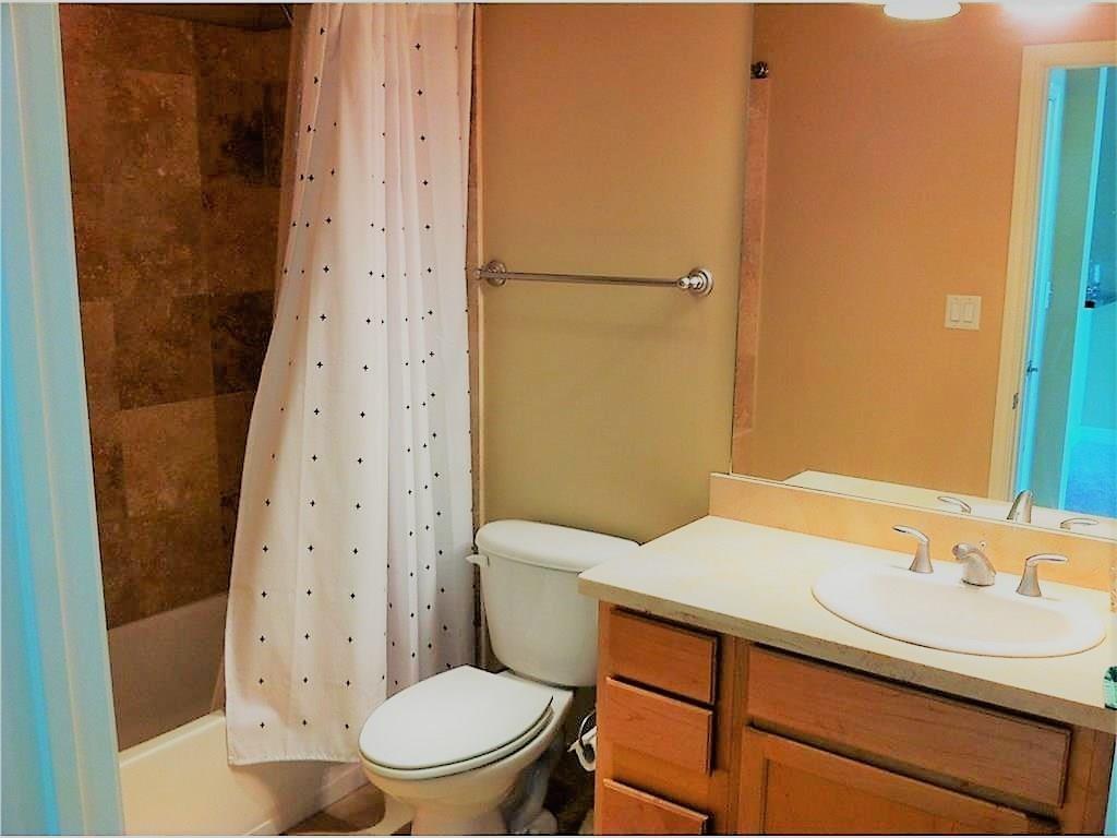 Tower Residential II Condo - Residential Lease