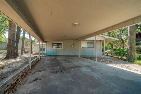 Tiny photo for 146 Harbor Drive, Gun Barrel City, TX 75156 (MLS # 21184324)