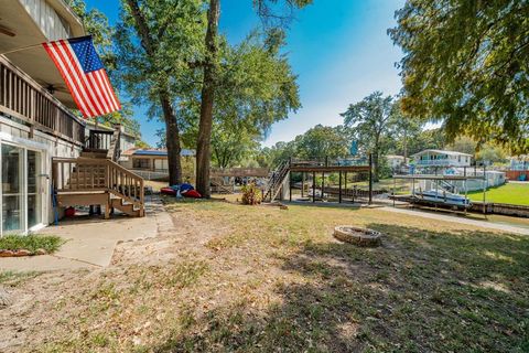 Tiny photo for 146 Harbor Drive, Gun Barrel City, TX 75156 (MLS # 21184324)