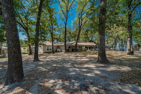Tiny photo for 146 Harbor Drive, Gun Barrel City, TX 75156 (MLS # 21184324)