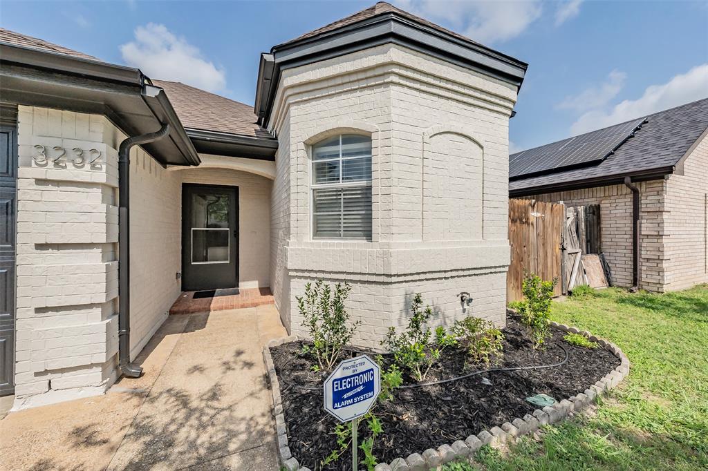 3232 Rosebank Drive