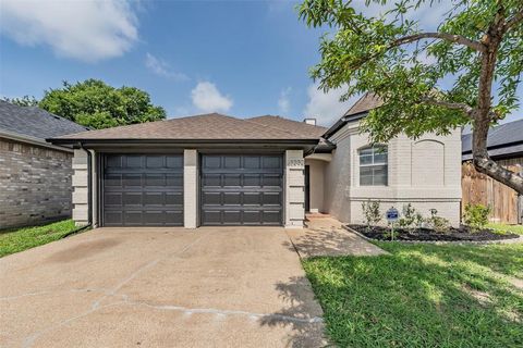 Photo of 3232 Rosebank Drive, Dallas, TX 75228 (MLS # 21314153)
