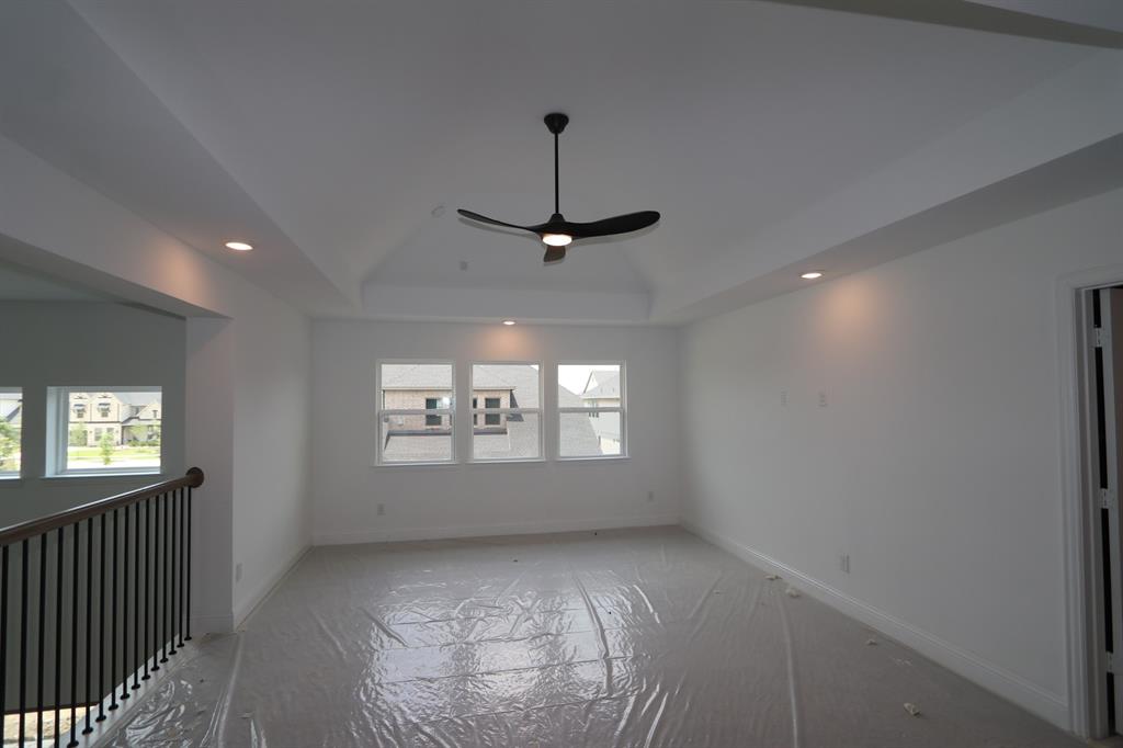 Photo 6 of 15 of 6919 Pemberton Drive house