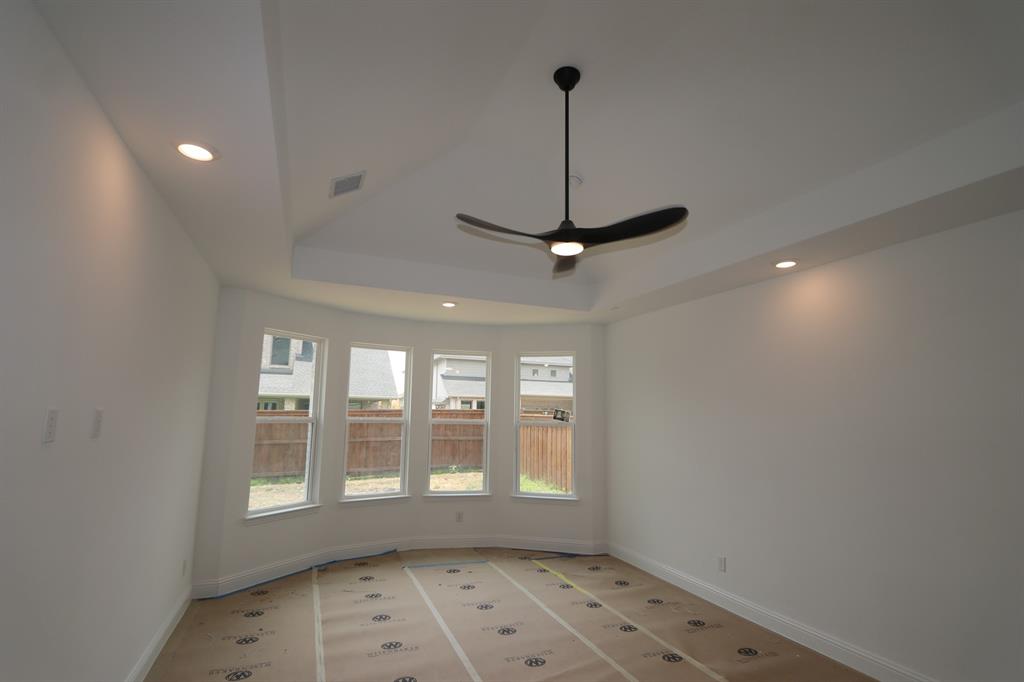 Photo 5 of 15 of 6919 Pemberton Drive house
