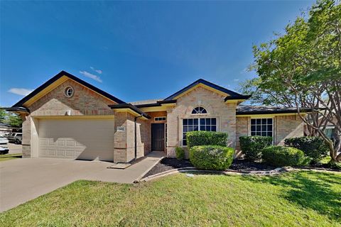 Photo of 2601 Crestwood Drive, Burleson, TX 76028 (MLS # 21225002)