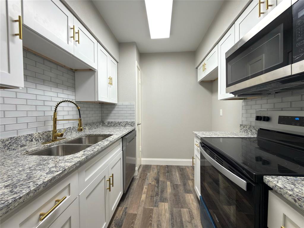 One Holland Place Condos - Residential