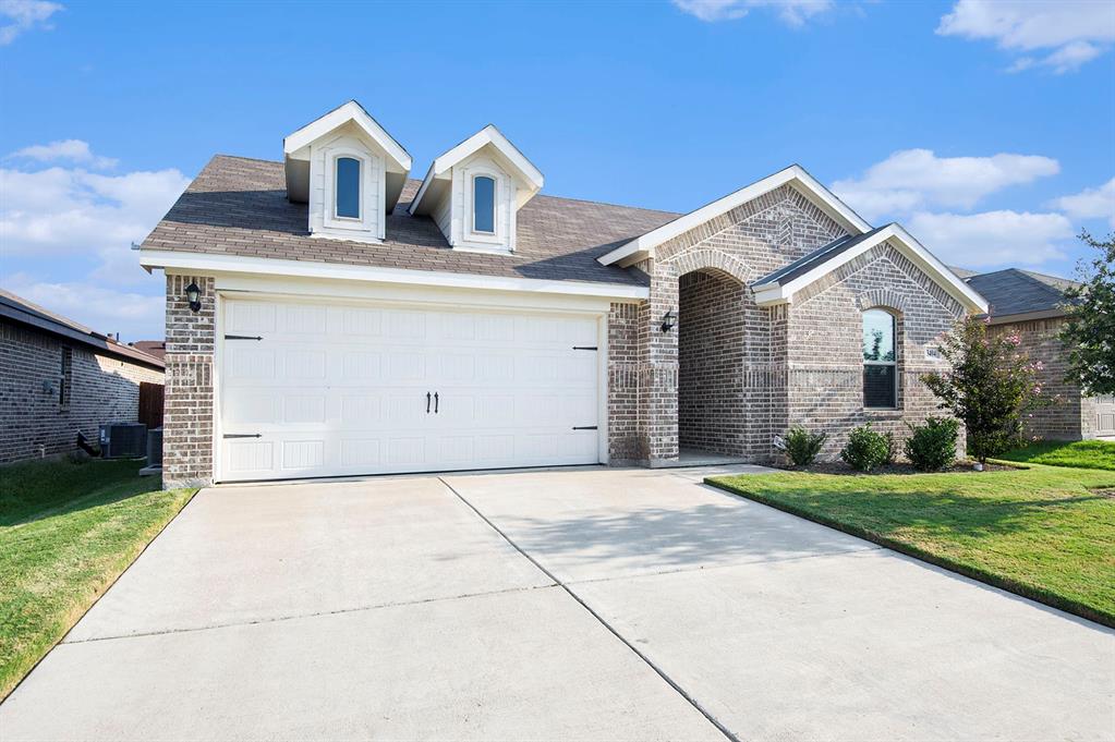 3404 Tahiti Lane