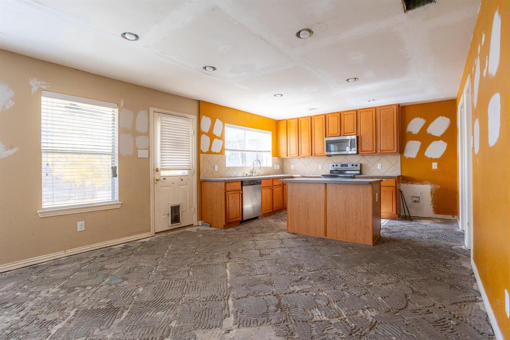 West Crossing #1 - Residential