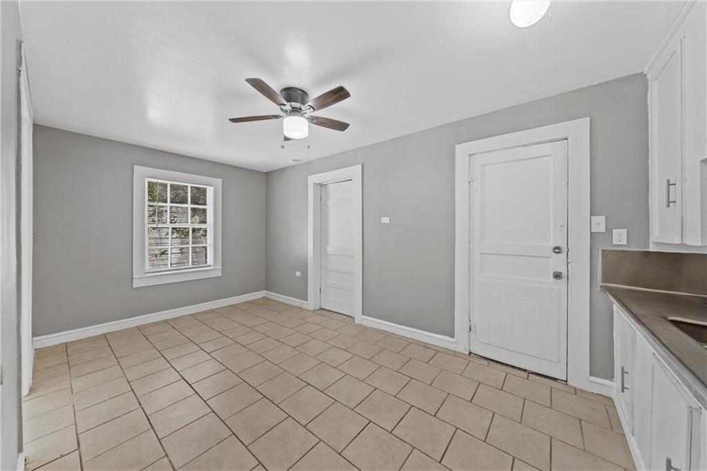 La Vega Park Ac - Residential