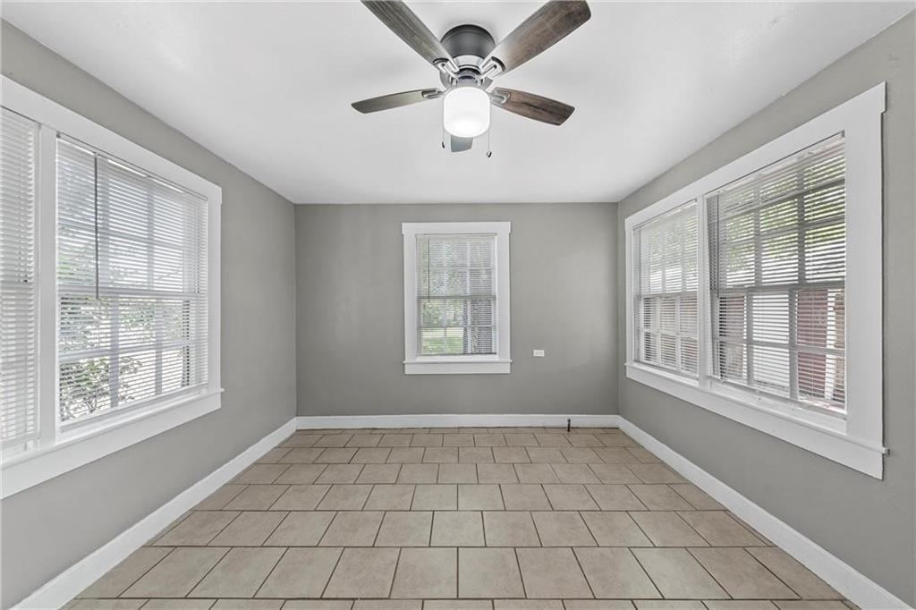 La Vega Park Ac - Residential