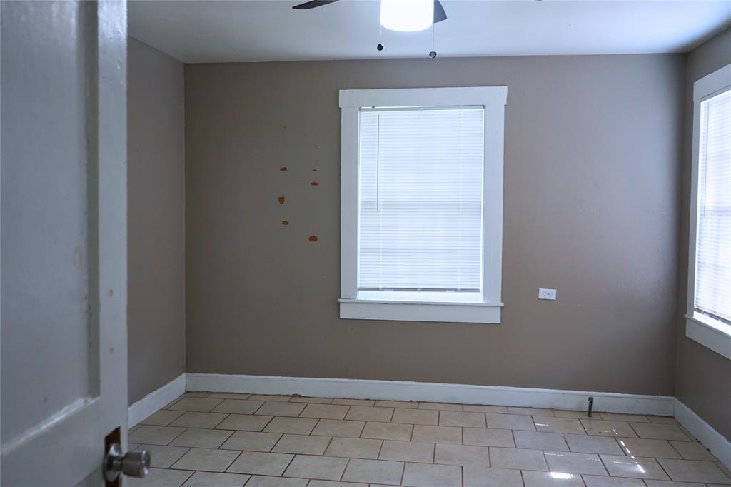 La Vega Park Ac - Residential