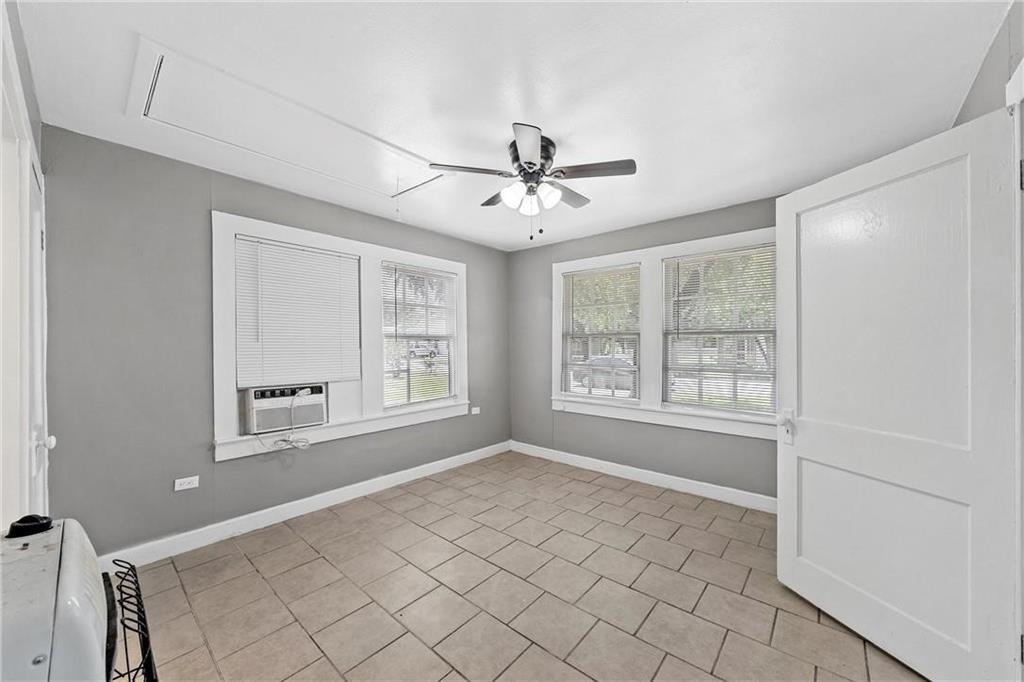 La Vega Park Ac - Residential