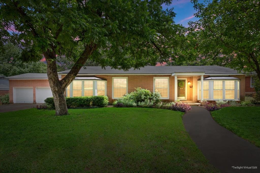 3808 Huaco Lane