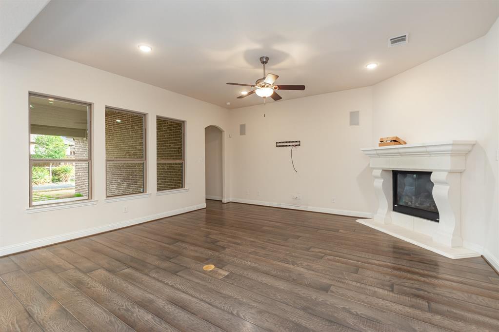 2112 Nassau Drive