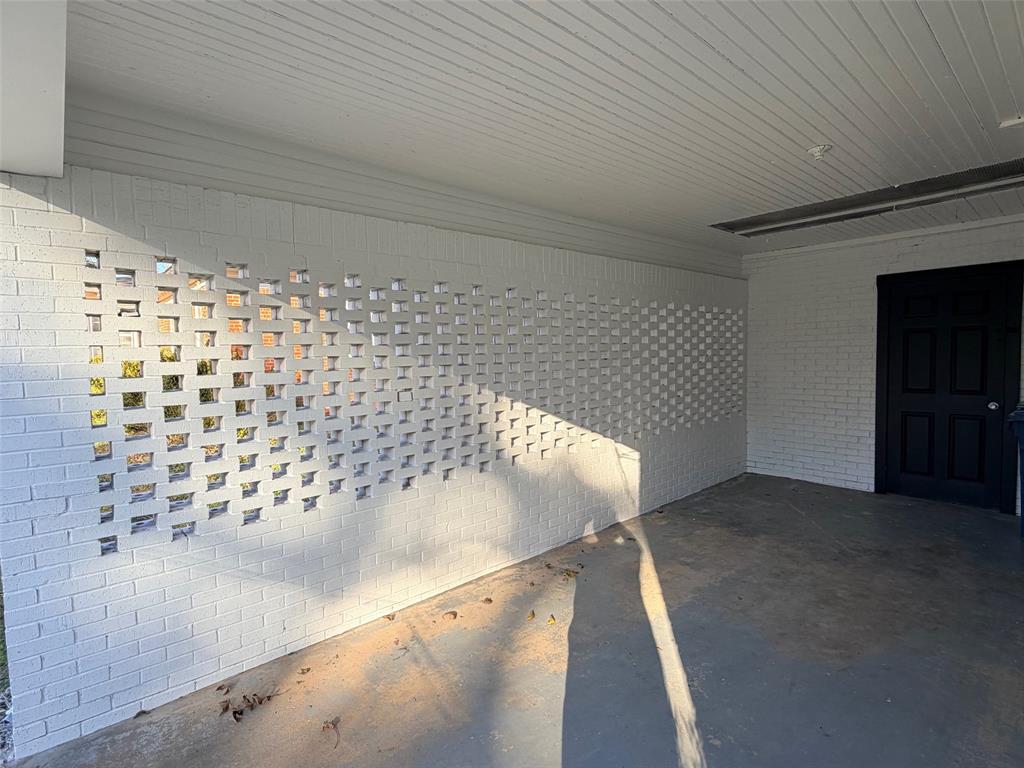 A1000381 - A0381 J Gibson - Residential