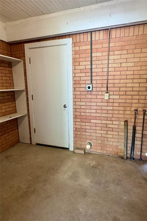 A1000381 - A0381 J Gibson - Residential