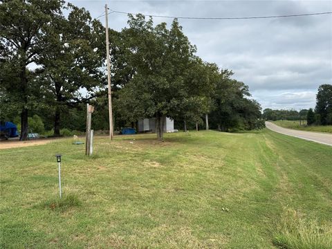 4683 E Fm 1396 Telephone TX 75488