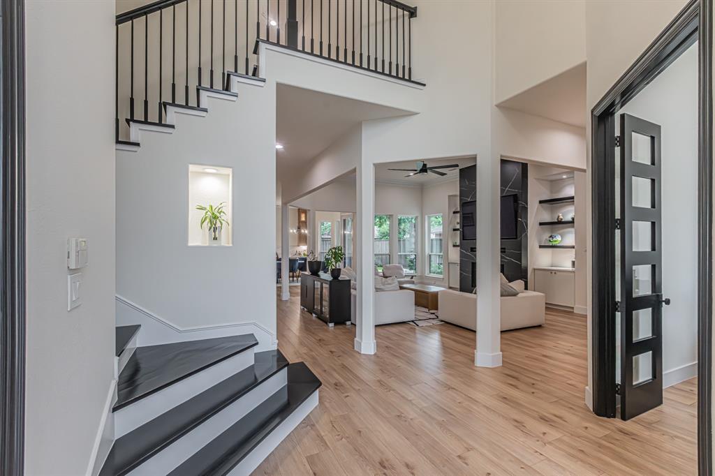 2401 Marblewood Drive