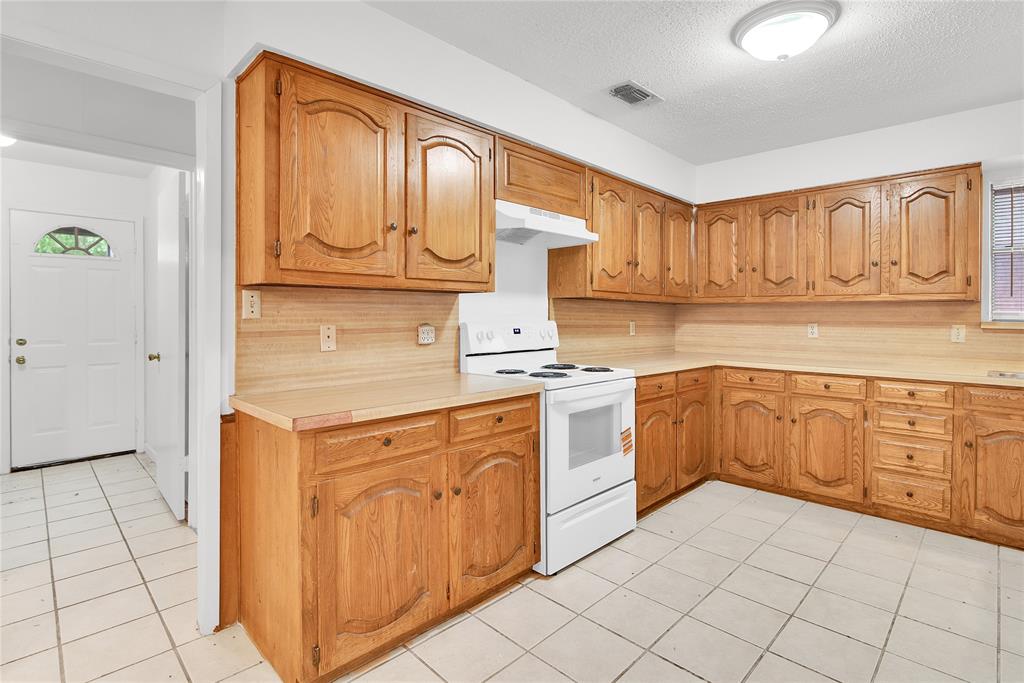 Westwood 8th Add - Residential Income