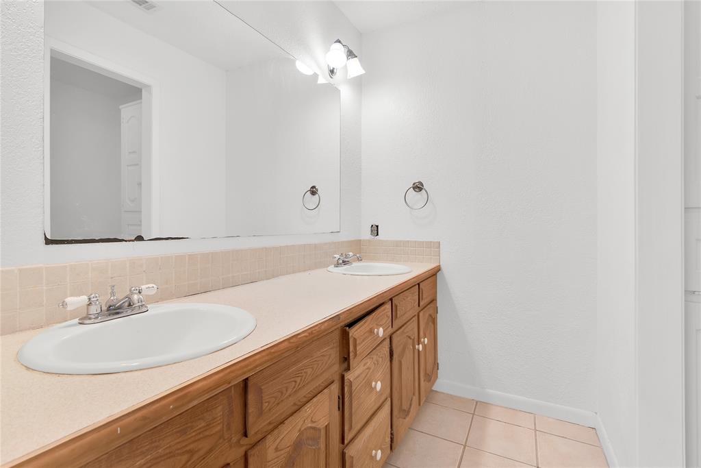 Westwood 8th Add - Residential Income