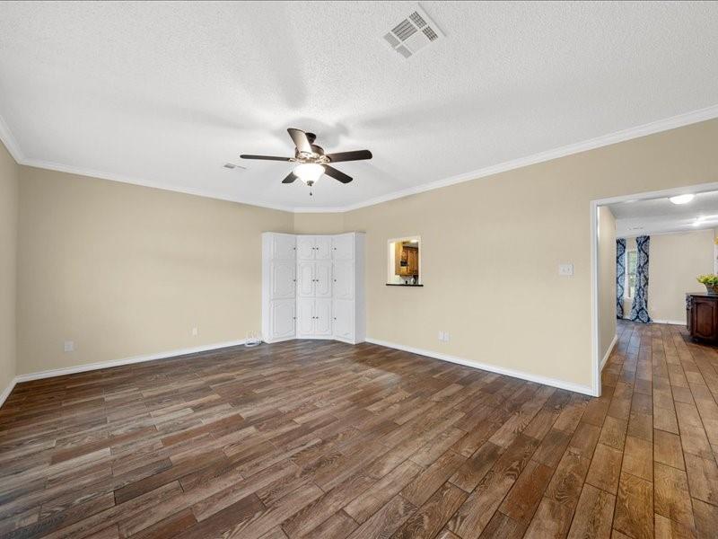 1072 Chapman Road