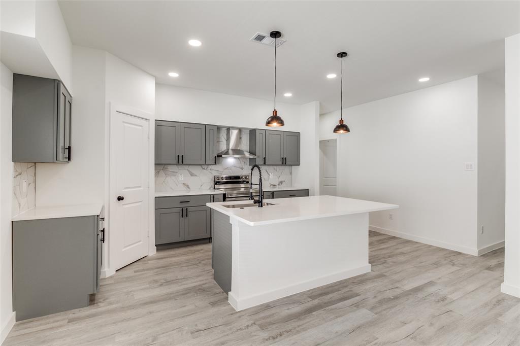 Delafield Estates - Residential