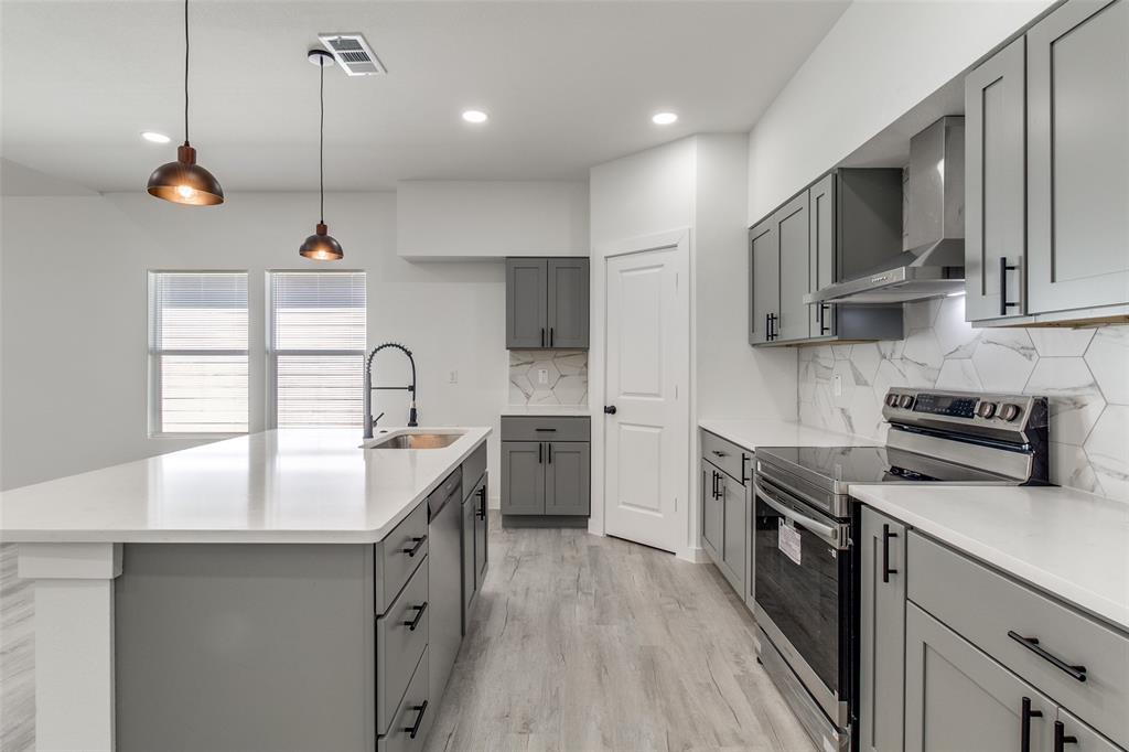 Delafield Estates - Residential