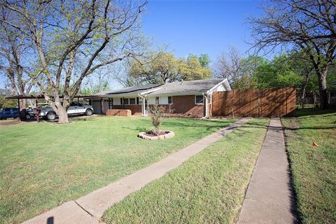 1405 Thompson Drive Graham TX 76450