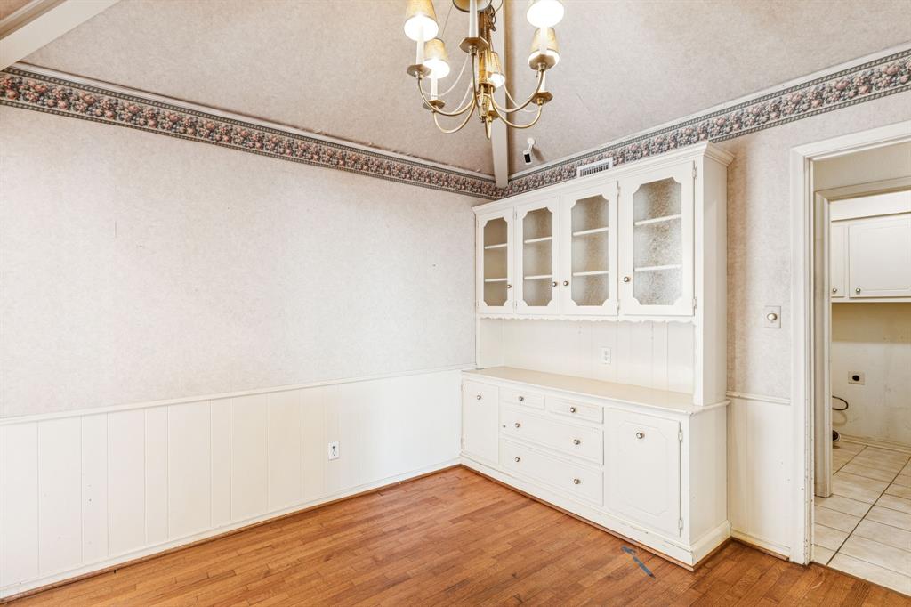 Lovers Lane East - Residential