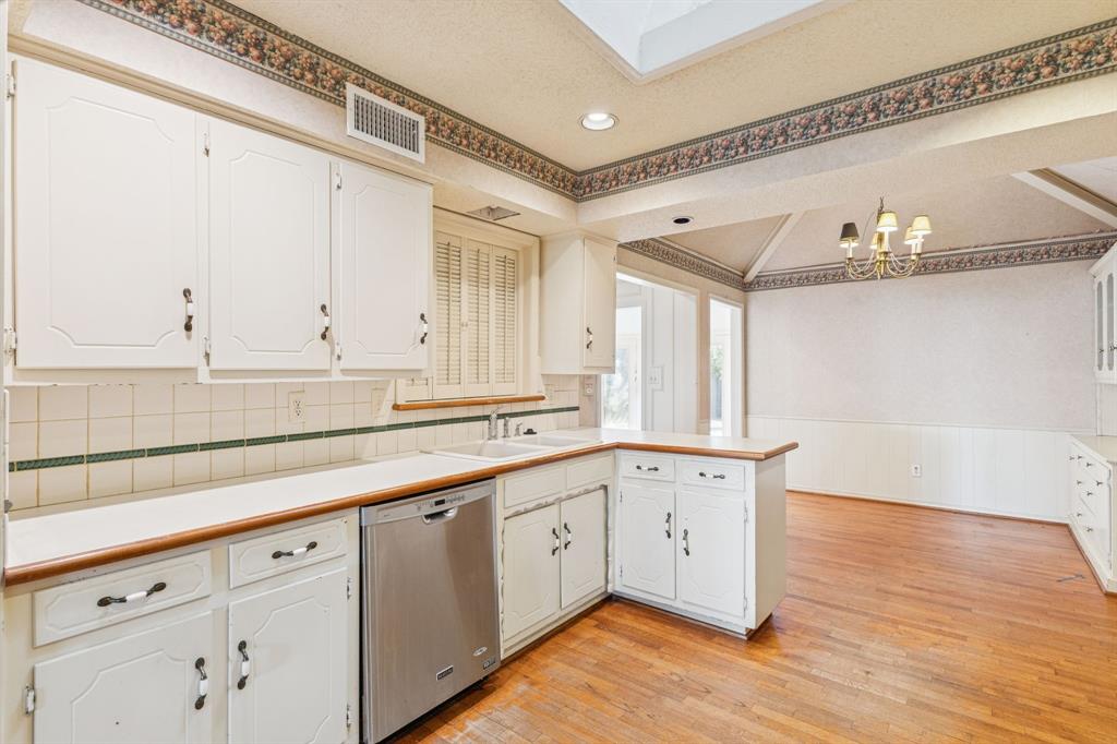 Lovers Lane East - Residential