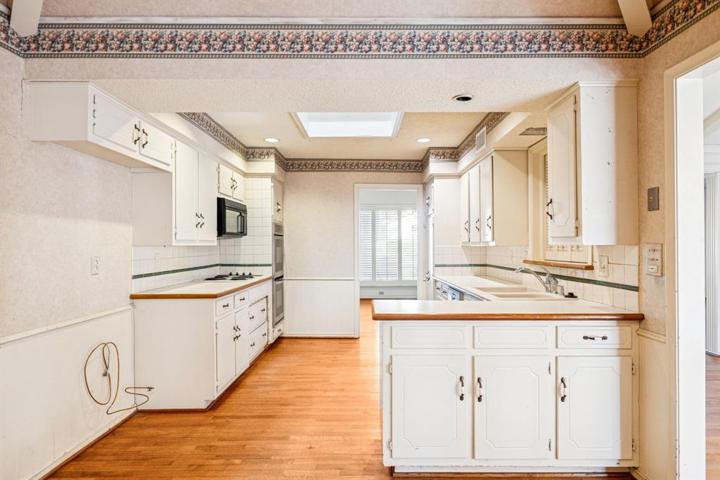 Lovers Lane East - Residential