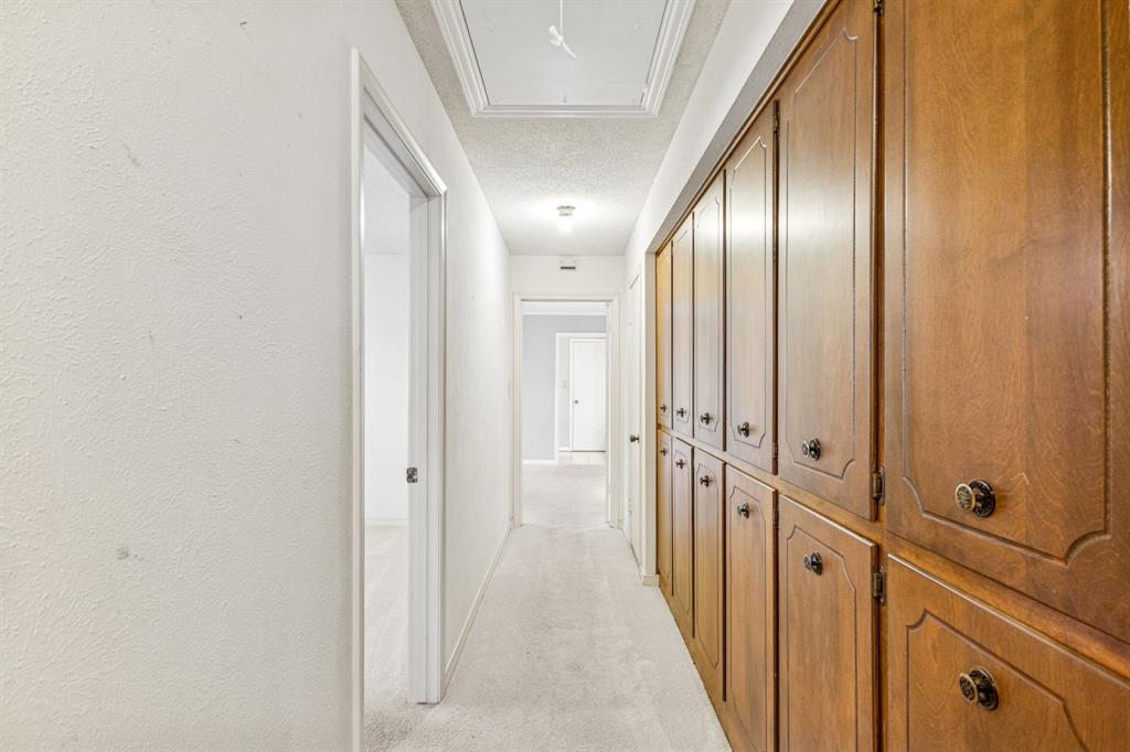 Lovers Lane East - Residential